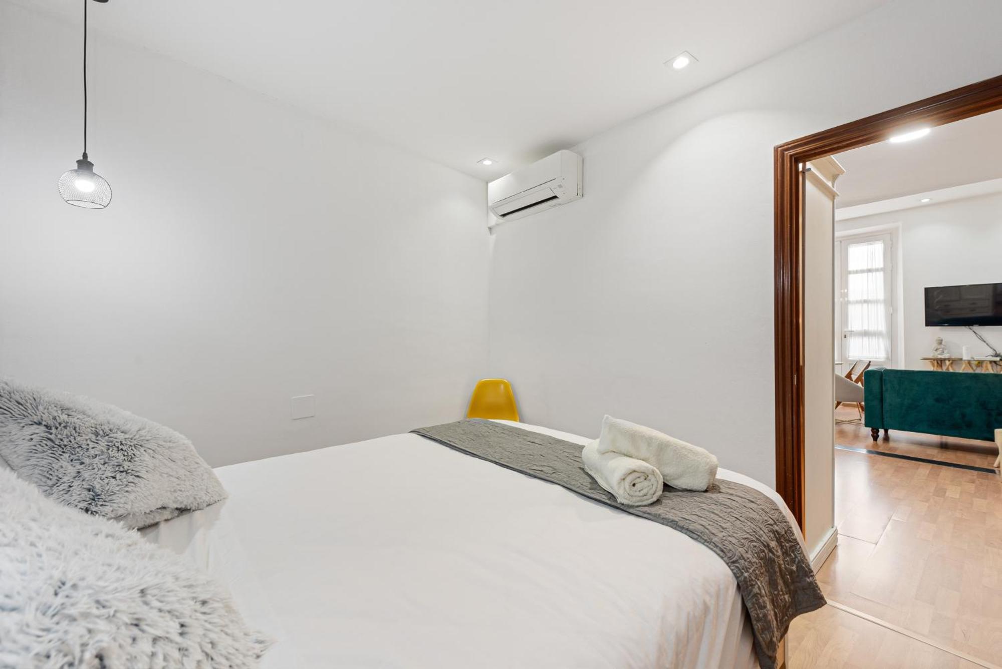 Urbanchicmalaga 2Bedroom Oasis In Historic Malaga Centre Екстер'єр фото
