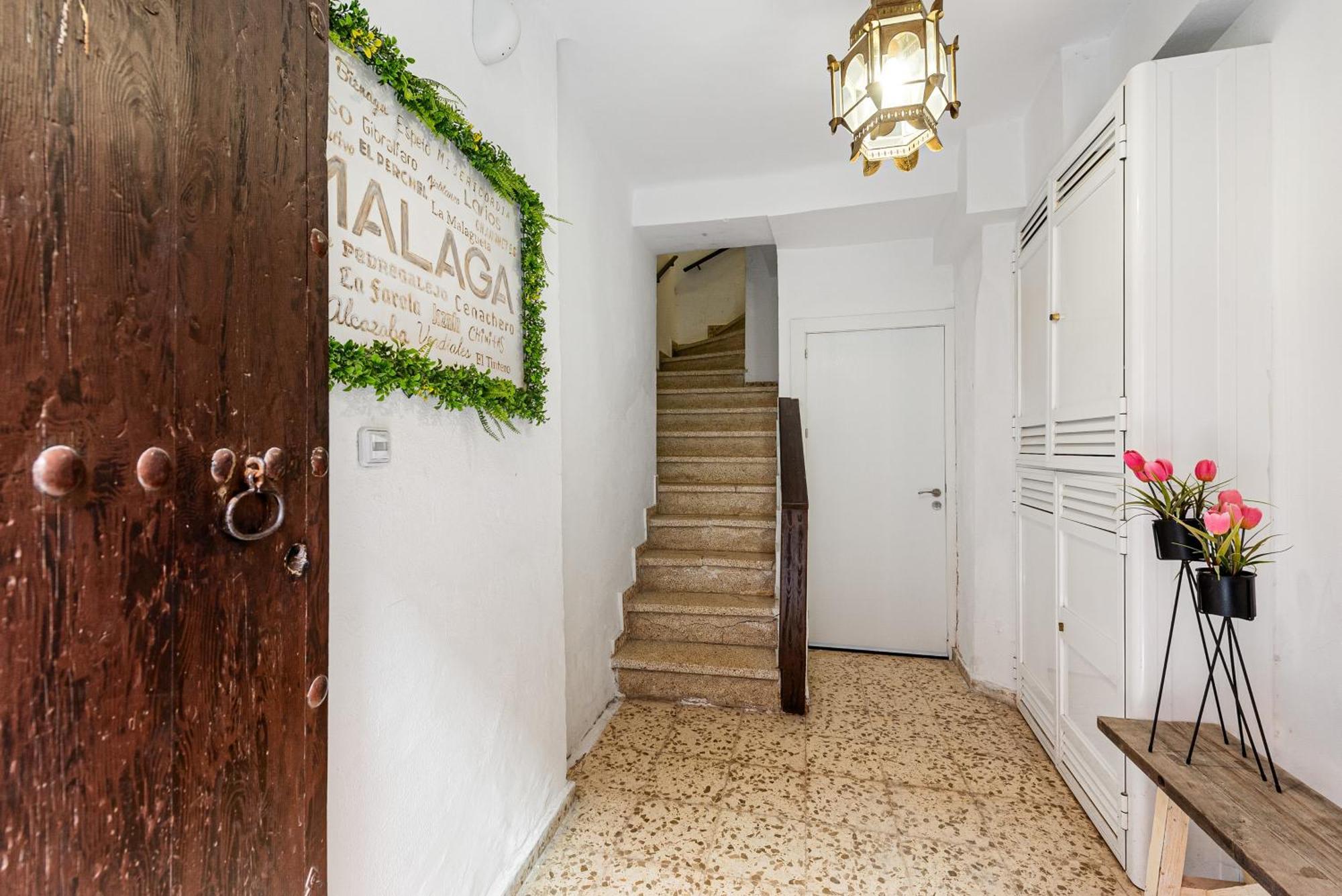 Urbanchicmalaga 2Bedroom Oasis In Historic Malaga Centre Екстер'єр фото