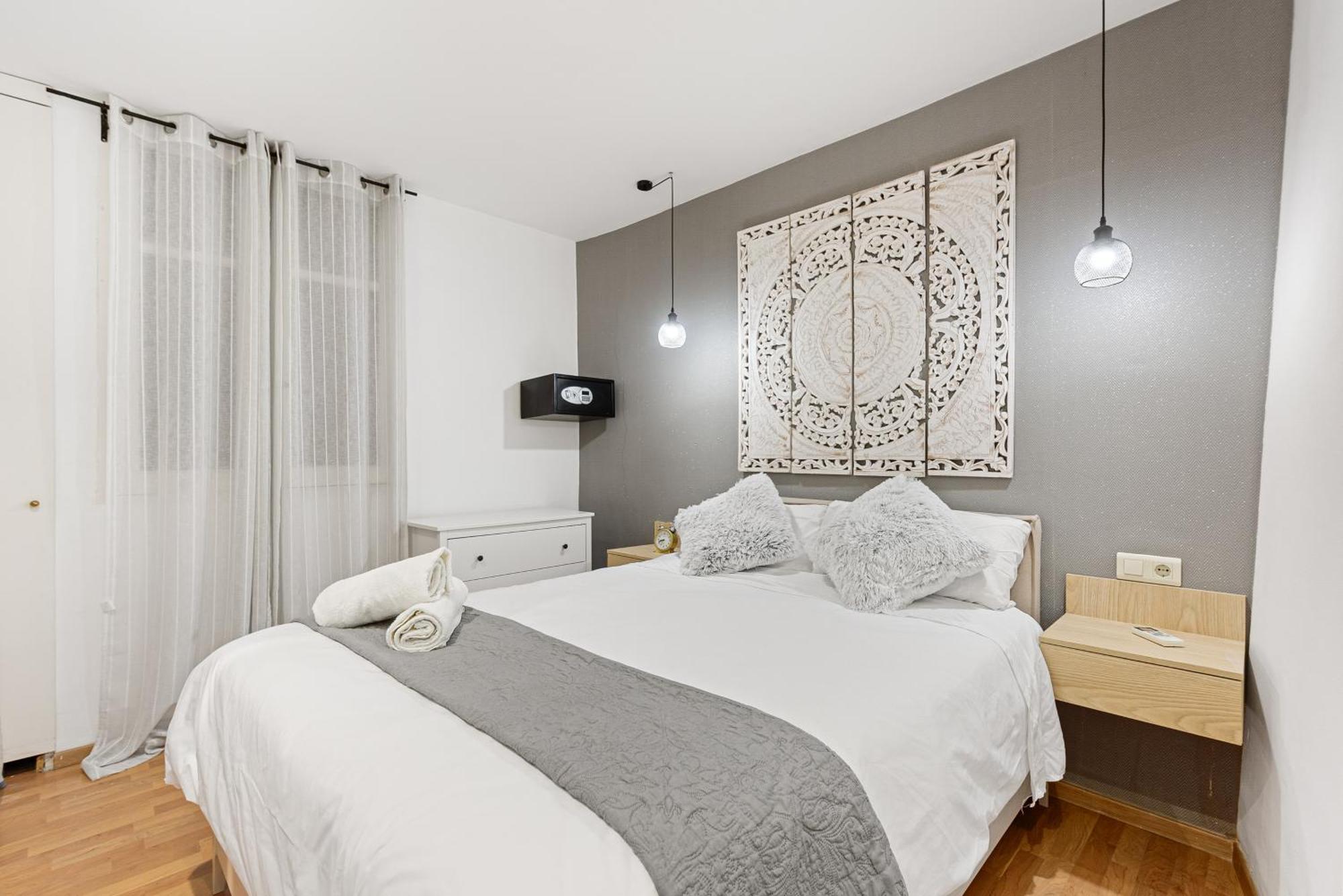 Urbanchicmalaga 2Bedroom Oasis In Historic Malaga Centre Екстер'єр фото